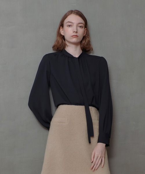 ナイト 新品 タグ付 allureville ジョーゼットボウタイブラウス allureville（アルアバイル）の「ジョーゼットボウタイブラウス