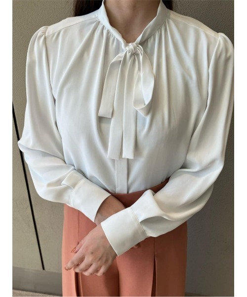 allureville（アルアバイル）の「ジョーゼットボウタイブラウス