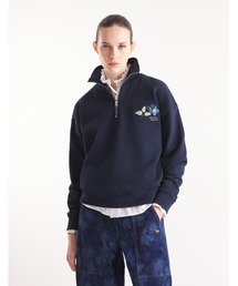 Maison Kitsune（メゾンキツネ）の「STRAWBERRY LEAF HALF ZIP