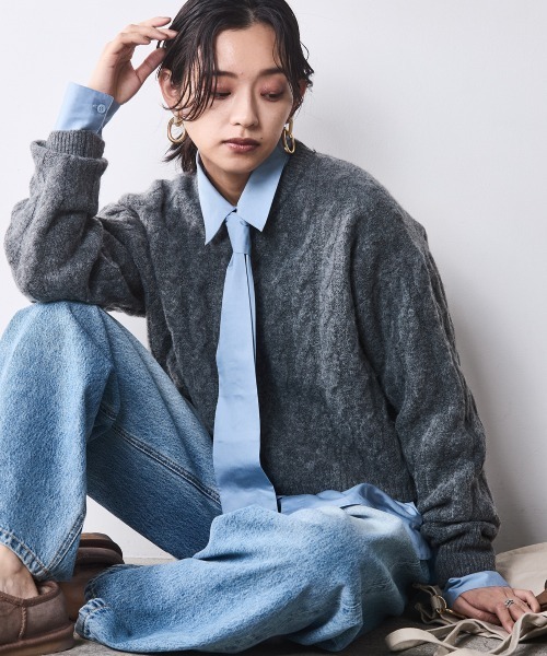 CHIC STYLE（シックスタイル）の「【販売終了】ケーブル編ショートニットプルオーバー ＜大きいサイズ有＞シックスタイル（ニット/セーター・レディース・ネイビー/グレー・M/L/LL/3L/4L/5L）」の4枚目の写真