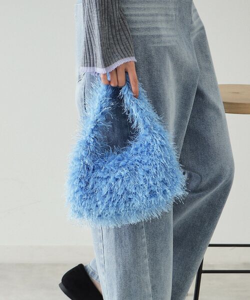 OPAQUE.CLIP（オペークドットクリップ）の「【2WAY】フリンジワンハンドルバッグ（ハンドバッグ・レディース・ピンク系/ブルー/ブラック・00）」の4枚目の写真