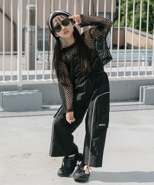 URBAN CHERRY(アーバンチェリー)の「【U.TRACK】サイドラインルーズカーゴパンツ(カーゴパンツ・キッズ・ブルー/ブラック/ピンク・150cm/140cm/130cm/120cm/110cm)」の6枚目の写真