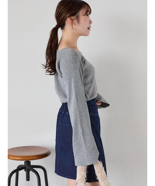 ehka sopo（エヘカソポ）の「フレアスリーブスクエアネックリブニット（ニット/セーター・レディース・グレー/キナリ/ブラック・F）」の6枚目の写真