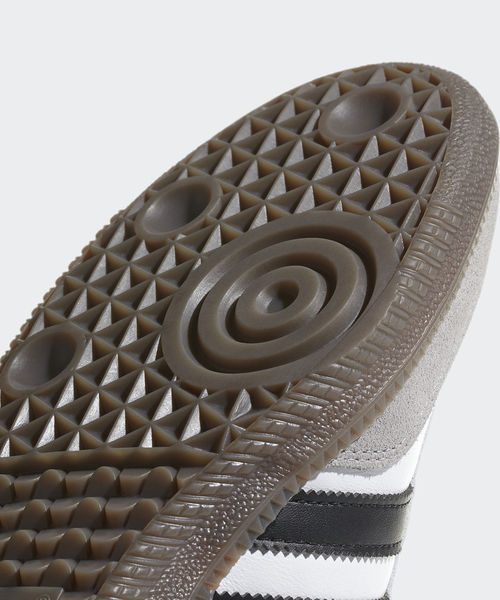 ADAM ET ROPE'(アダムエロペ)の「【adidas】SAMBA OG(スニーカー・レディース・ブラック・25)」の18枚目の写真