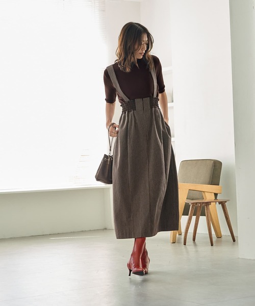 STYLE DELI（スタイルデリ）の「ストライプ生地サスペンダー付きスカート（スカート・レディース・ブラック/ブラウン・SMALL/MEDIUM）」の2枚目の写真