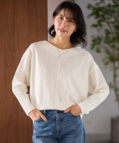 ANY(エニィ)の「ジョーゼット裏起毛Vネックプルオーバー(Tシャツ/カットソー・レディース・ネイビー系/ブラック系/アイボリー系・F)」の5枚目の写真