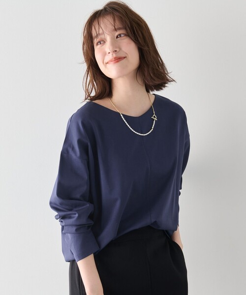 ANY(エニィ)の「ジョーゼット裏起毛Vネックプルオーバー(Tシャツ/カットソー・レディース・ネイビー系/ブラック系/アイボリー系・F)」の15枚目の写真