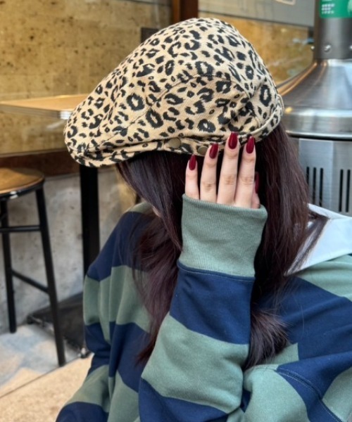 FOREVER 21（フォーエバー トゥエンティーワン）の「【2024FW】アソートハンチング（ハンチング/ベレー帽・レディース・レオパード/ブルー/ブラック・FREE）」の3枚目の写真