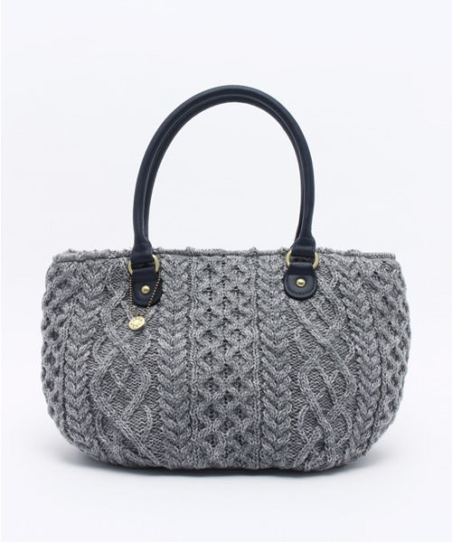 ikka（イッカ）の「ニットミニバッグ（トートバッグ・レディース・グレー/ネイビー/ブラウン・FREE）」の2枚目の写真