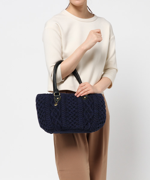 ikka（イッカ）の「ニットミニバッグ（トートバッグ・レディース・グレー/ネイビー/ブラウン・FREE）」の13枚目の写真