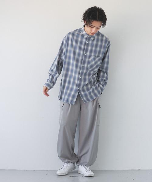 LOWRYS FARM(ローリーズファーム)の「オンブレチェックシャツLS 290884(シャツ/ブラウス・メンズ・アイボリー/ブルー・MEDIUM/LARGE)」の4枚目の写真