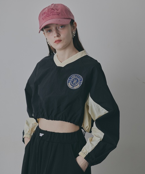 VIOLETTA(ヴィオレッタ)の「クロップドナイロンプルオーバー(その他トップス・レディース・レッド/ブラック/ライトブルー・FREE)」の10枚目の写真