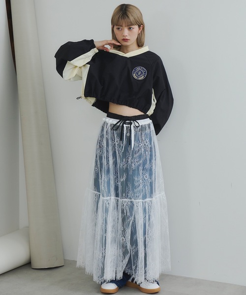 VIOLETTA(ヴィオレッタ)の「クロップドナイロンプルオーバー(その他トップス・レディース・レッド/ブラック/ライトブルー・FREE)」の18枚目の写真