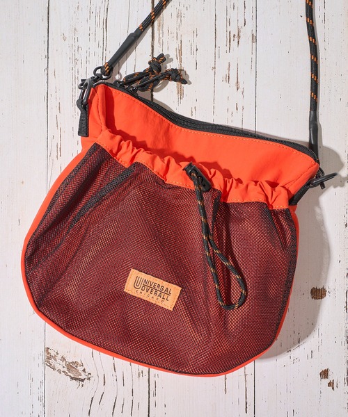 UNIVERSAL OVERALL(ユニバーサルオーバーオール)の「【UNIVERSAL OVERALL】FRONT MESH SHOULDER BAG / フロントメッシュショルダーバッグ(ショルダーバッグ・レディース・グレイッシュベージュ/ブラック/ブルー/オレンジ/モカ/ライトグレー・FREE)」の1枚目の写真