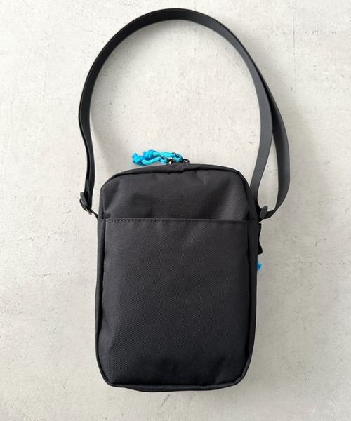 Lee（リー）の「Lee/リー 推し活 タテ ショルダーバッグ/メッシュポケット（ショルダーバッグ・レディース・パープル/ピンク/ブラック/シルバー/ブルー・FREE）」の14枚目の写真