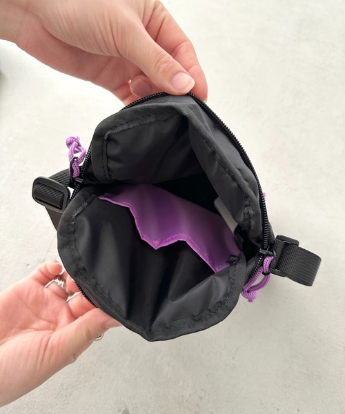 Lee（リー）の「Lee/リー 推し活 タテ ショルダーバッグ/メッシュポケット（ショルダーバッグ・レディース・パープル/ピンク/ブラック/シルバー/ブルー・FREE）」の21枚目の写真