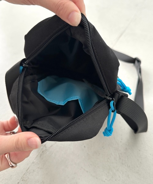 Lee（リー）の「Lee/リー 推し活 タテ ショルダーバッグ/メッシュポケット（ショルダーバッグ・レディース・パープル/ピンク/ブラック/シルバー/ブルー・FREE）」の16枚目の写真