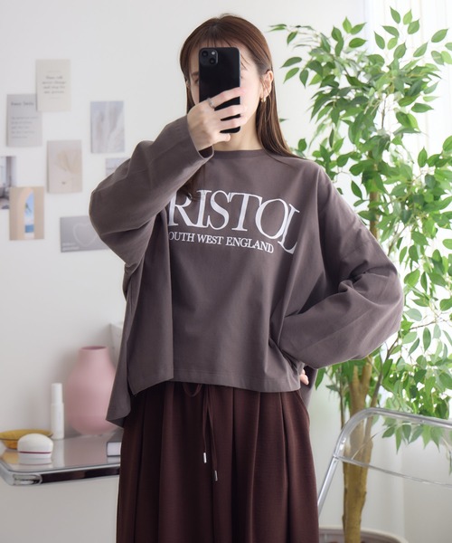 RU.TI.LE（ルチル）の「【RU.TI.LE】ビッグシルエットクルーロゴT（Tシャツ/カットソー・レディース・グレイッシュベージュ/チャコールグレー/ホワイト・MEDIUM）」の6枚目の写真
