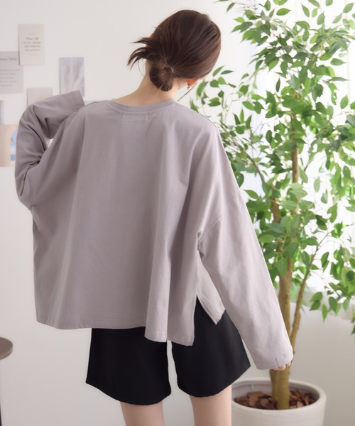 RU.TI.LE（ルチル）の「【RU.TI.LE】ビッグシルエットクルーロゴT（Tシャツ/カットソー・レディース・グレイッシュベージュ/チャコールグレー/ホワイト・MEDIUM）」の11枚目の写真