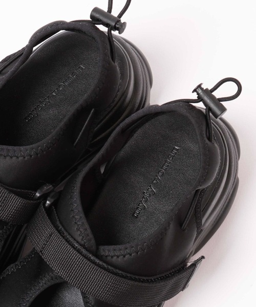 mysty woman（ミスティウーマン）の「ベルクロスニーカーサンダル  323422（サンダル・レディース・ベージュ/ブラック・LARGE/MEDIUM）」の20枚目の写真