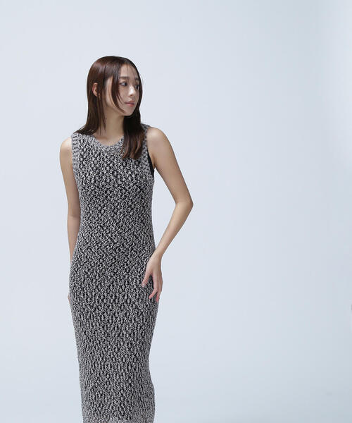 NATURAL BEAUTY BASIC(ナチュラルビューティーベーシック)の「◇メッシュナローニットワンピース(ワンピース・レディース・ベージュ系その他/ブラック系その他/レッド・MEDIUM/P/S)」の7枚目の写真