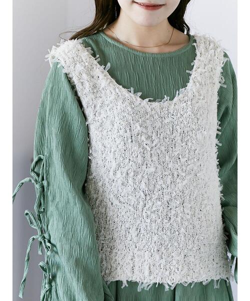 ehka sopo（エヘカソポ）の「チュールヤーンニットベスト（ベスト・レディース・オフホワイト/グレー/グリーン・F）」の2枚目の写真