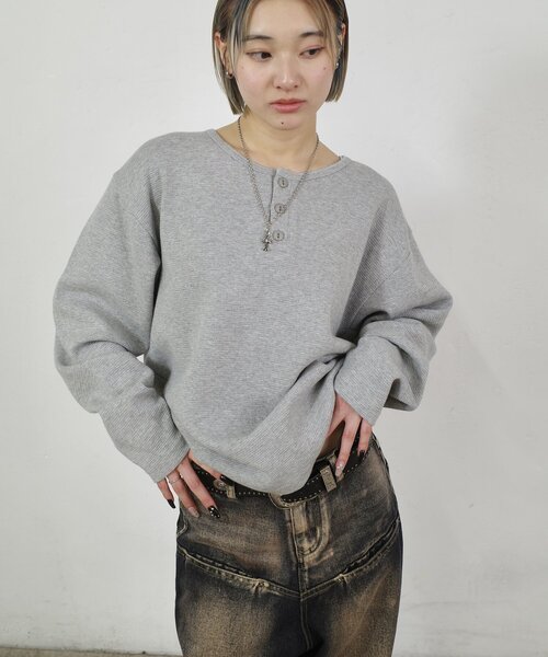 Sourcream（サワークリーム）の「2サイズ【Sourcream/サワークリーム】ワッフルヘンリーネックロンTEE（Tシャツ/カットソー・レディース・グレー/ブラック/ホワイト・MEDIUM/LARGE）」の6枚目の写真