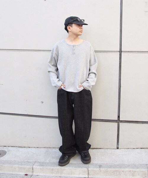 Sourcream（サワークリーム）の「2サイズ【Sourcream/サワークリーム】ワッフルヘンリーネックロンTEE（Tシャツ/カットソー・レディース・グレー/ブラック/ホワイト・MEDIUM/LARGE）」の12枚目の写真