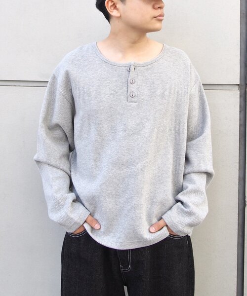 Sourcream（サワークリーム）の「2サイズ【Sourcream/サワークリーム】ワッフルヘンリーネックロンTEE（Tシャツ/カットソー・レディース・グレー/ブラック/ホワイト・MEDIUM/LARGE）」の13枚目の写真