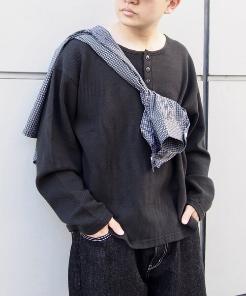 Sourcream（サワークリーム）の「2サイズ【Sourcream/サワークリーム】ワッフルヘンリーネックロンTEE（Tシャツ/カットソー・レディース・グレー/ブラック/ホワイト・MEDIUM/LARGE）」の16枚目の写真