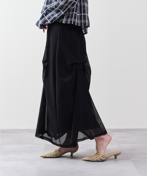 DOLLUPOOPS（ドールアップウップス）の「メッシュタック配色スカート（スカート・レディース・オフホワイト/ブラック・38）」の2枚目の写真