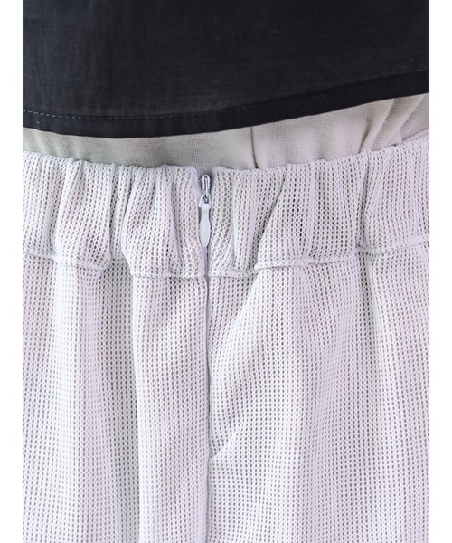 DOLLUPOOPS（ドールアップウップス）の「メッシュタック配色スカート（スカート・レディース・オフホワイト/ブラック・38）」の16枚目の写真