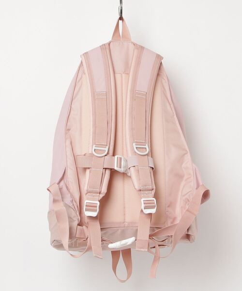 GREGORY(グレゴリー)の「デイパック DAY PACK サクラ(バックパック/リュック・メンズ・ピンク系その他・ONE SIZE)」の2枚目の写真