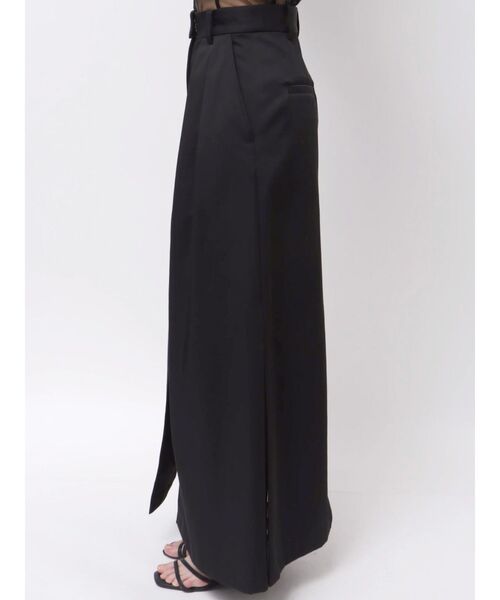 OUNNOUN(オウンノウン)の「【OUNNOUN】ギャバスリットデザインスカート(スカート・レディース・ベージュ/ブラック・MEDIUM/SMALL)」の13枚目の写真