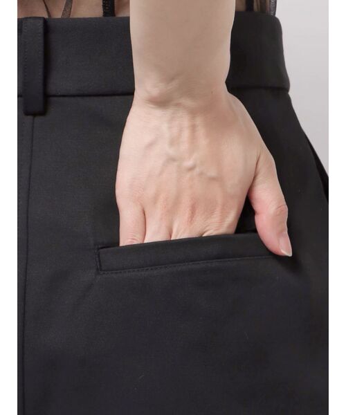 OUNNOUN(オウンノウン)の「【OUNNOUN】ギャバスリットデザインスカート(スカート・レディース・ベージュ/ブラック・MEDIUM/SMALL)」の16枚目の写真