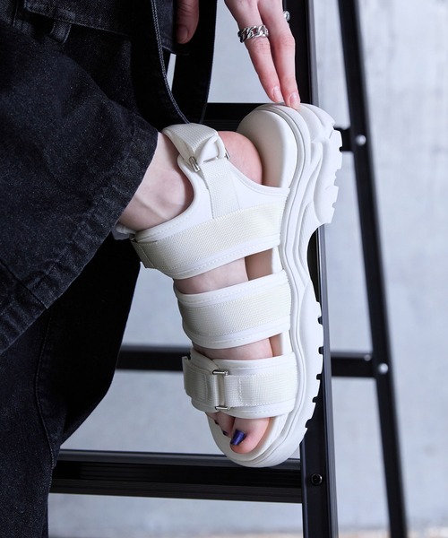 SERACE ボリュームハイソールデザインスニーカーサンダル SERACE】Volume high sole design sneakers sandals