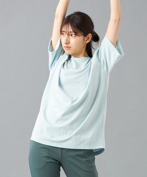 Chacott(チャコット)の「HandsomeCotton オーバーTシャツ(Tシャツ/カットソー・レディース・グリーン/ライトグリーン/ホワイト/ブラック/サーモンピンク・M)」の5枚目の写真