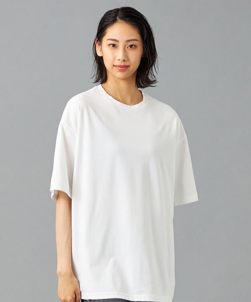 Chacott(チャコット)の「HandsomeCotton オーバーTシャツ(Tシャツ/カットソー・レディース・グリーン/ライトグリーン/ホワイト/ブラック/サーモンピンク・M)」の22枚目の写真