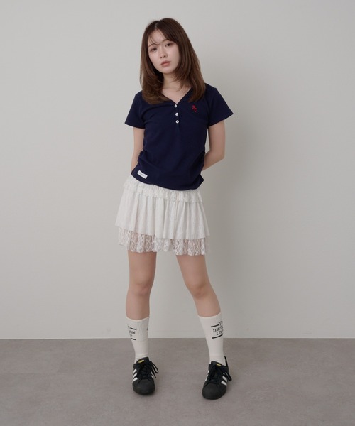 WEB限定/お気に入り登録2.6万人】Vネックヘンリー胸刺繍半袖T