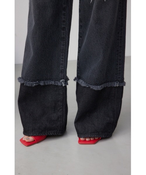 AZUL by moussy(アズールバイマウジー)の「AZUL DENIM スウィッチングバイカラーデニム(デニムパンツ・レディース・ブルー/ライトブラック・SMALL/MEDIUM)」の16枚目の写真