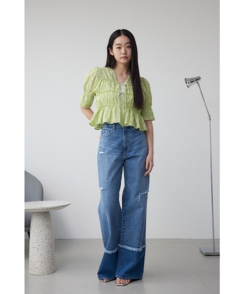 AZUL by moussy(アズールバイマウジー)の「AZUL DENIM スウィッチングバイカラーデニム(デニムパンツ・レディース・ブルー/ライトブラック・SMALL/MEDIUM)」の13枚目の写真