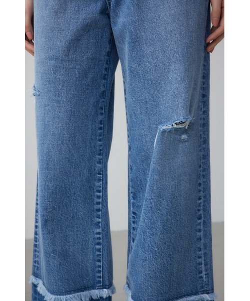 AZUL by moussy(アズールバイマウジー)の「AZUL DENIM スウィッチングバイカラーデニム(デニムパンツ・レディース・ブルー/ライトブラック・SMALL/MEDIUM)」の5枚目の写真