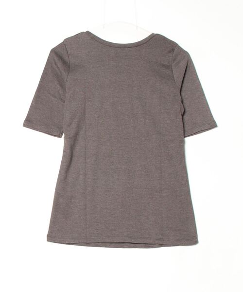 atONE(アットワン)の「コットンフライス5分袖Tシャツ(Tシャツ/カットソー・レディース・ブラック/ネイビー/杢グレー/オフホワイト/チャコールグレー・4L/3L/LL/L/M)」の6枚目の写真