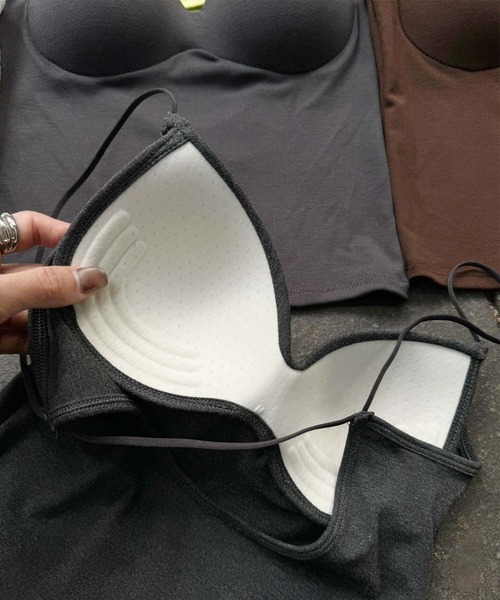 aimoha(アイモハ)の「カップ付きキャミソール (SS)(キャミソール・レディース・ホワイト/ブラック/イエロー/チョコ・FREE)」の17枚目の写真