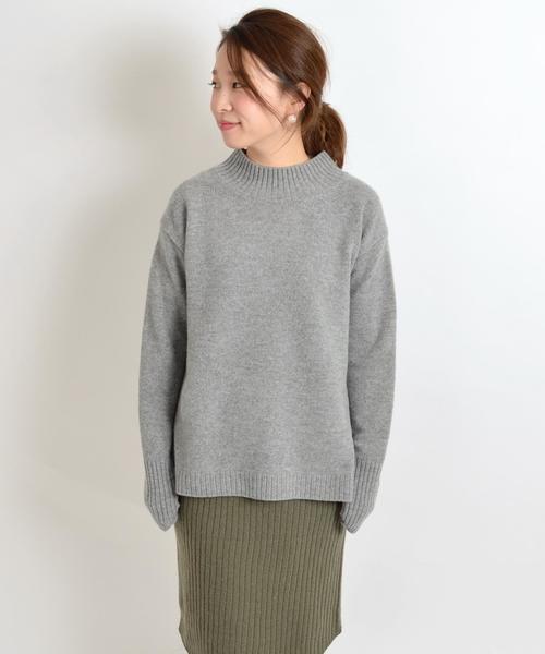 SHIPS for women（シップスフォーウィメン）の「ハイネックサイドスリットプルオーバー（ニット/セーター・レディース・オフホワイト/グレー/ネイビー・ONE SIZE）」の4枚目の写真