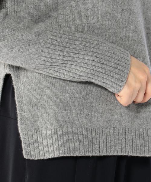 SHIPS for women（シップスフォーウィメン）の「ハイネックサイドスリットプルオーバー（ニット/セーター・レディース・オフホワイト/グレー/ネイビー・ONE SIZE）」の8枚目の写真