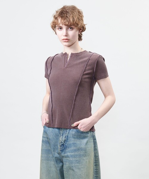【未使用】AKM キーネックカットソー サイズL 定価44000円 セール】<ASTRAET>リブ キーネック カットソー(Tシャツ