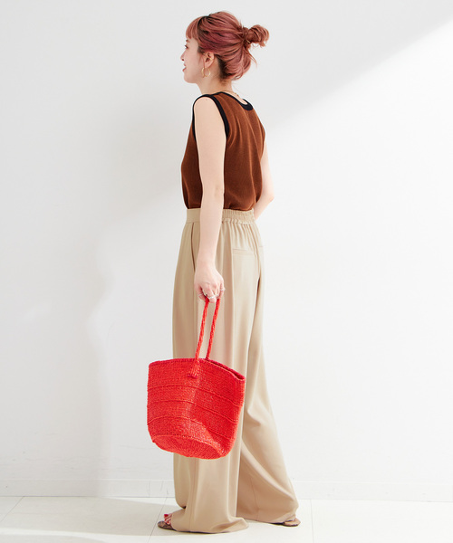 B.C STOCK（ベーセーストック）の「【WEB限定】ウォッシャブル / タックワイドパンツ（スラックス・レディース・ブラック/ベージュ・SMALL/MEDIUM）」の13枚目の写真