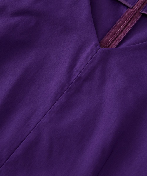 BARNYARDSTORM(バンヤードストーム)の「BARNYARDSTORM / Vネックボリュームスリーブワンピース(ワンピース・レディース・ブラック/パープル・S/M)」の6枚目の写真