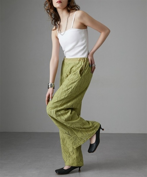 Soiunique（スワユニーク）の「大柄カーテンレースワイドパンツ［Soiunique］（その他パンツ・レディース・ライム/チャコール/アイボリー・LL/M/L）」の4枚目の写真